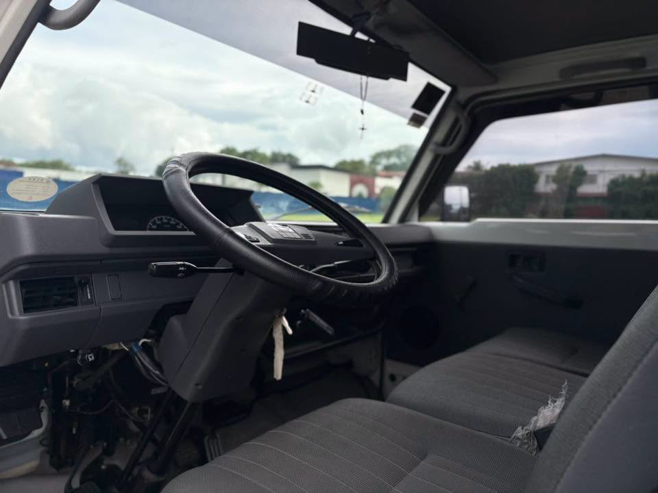 2024 Mitsubishi L300 – Image 5