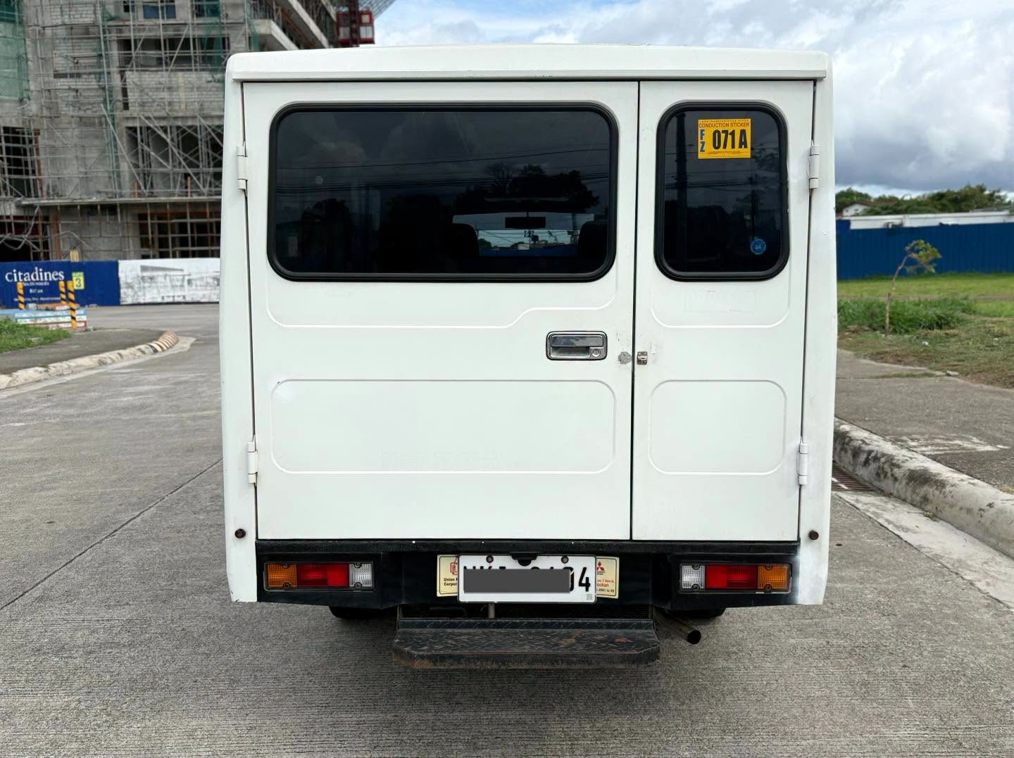 2024 Mitsubishi L300 – Image 4