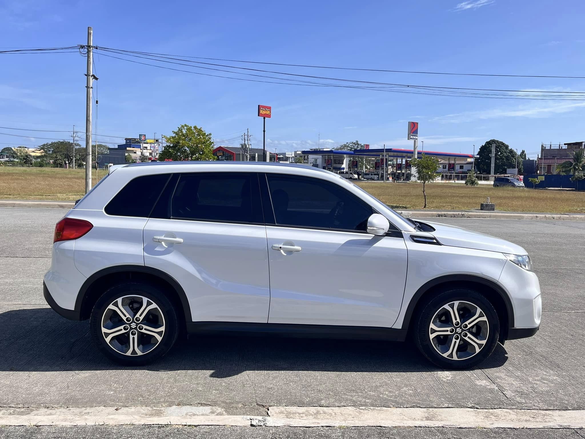 2019 Suzuki Vitara GLX – Image 6