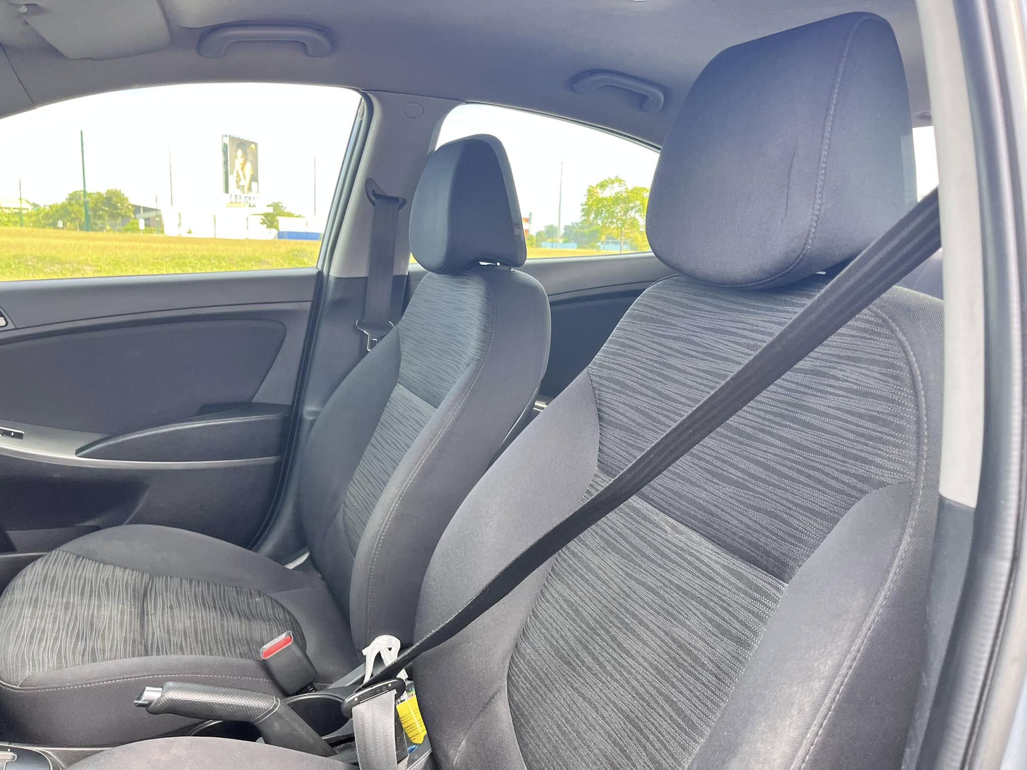 2019 Hyundai Accent GL – Image 9