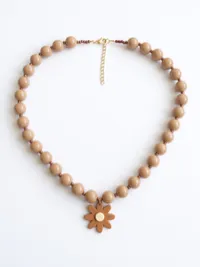 Flower Necklace – Mocha