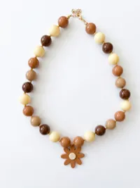 Flower Necklace – Blend