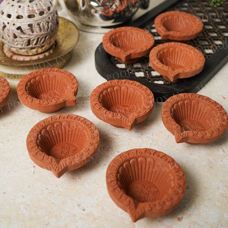 Mitti Diyas - Clay Lamps (Pack of 21) (मिट्टी के दीये) – Image 1
