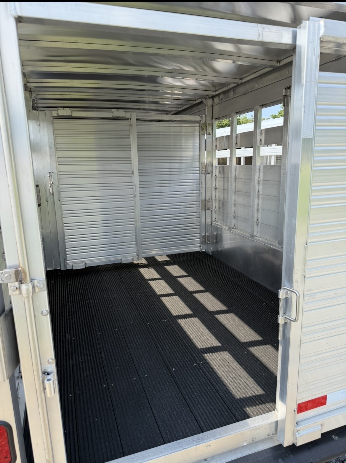 2026 Stockman 20' Gooseneck – Image 4