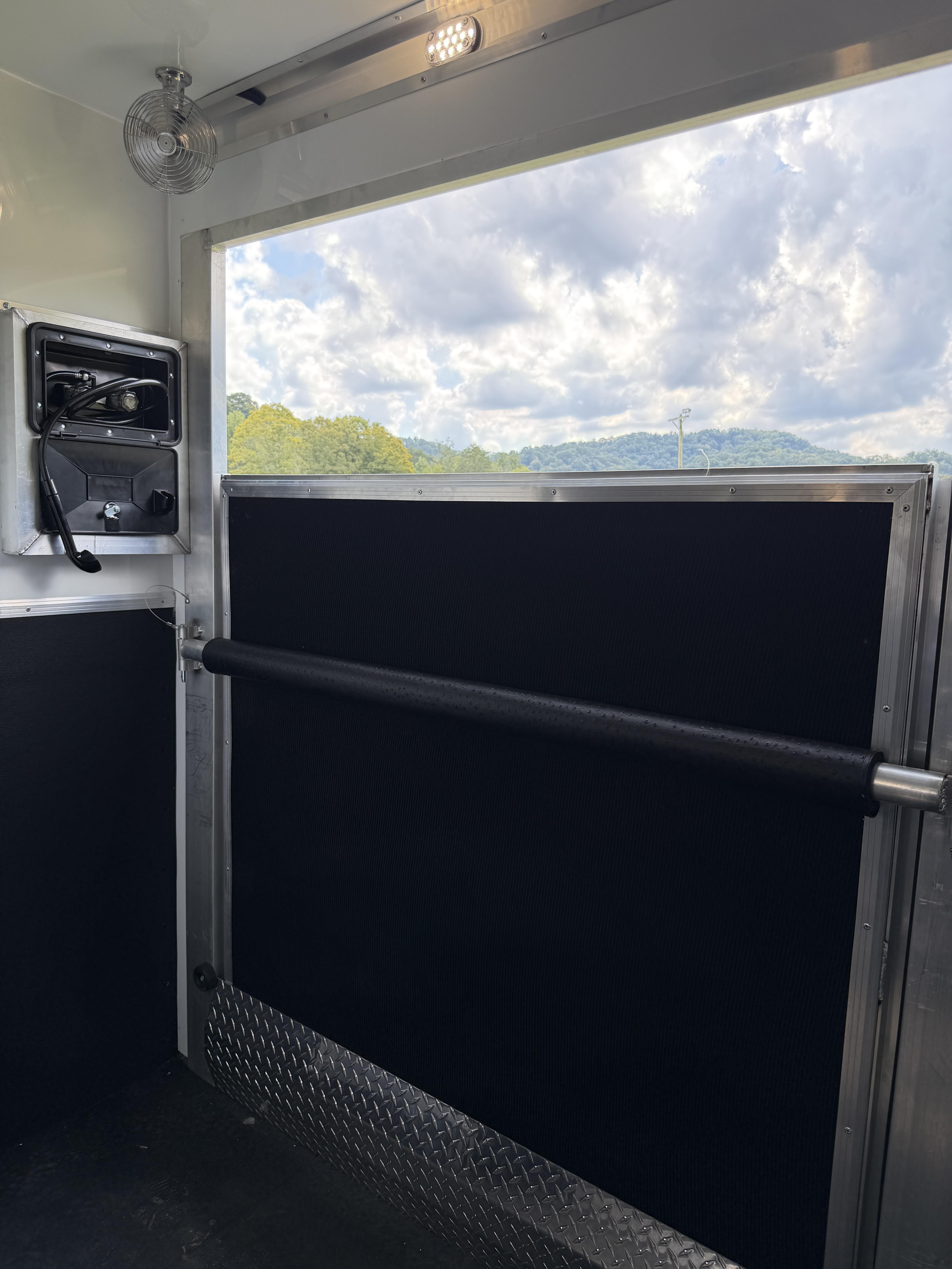 2027 Kieferbilt Genesis 2+1 – Image 21