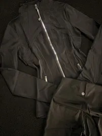 Black Define Set with Leggings - Silver Zipper  – Image 2