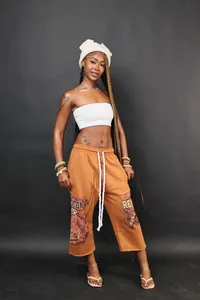Women's 3/4 Graphic Shorts – Image 6