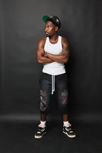 Men's 3/4 Graphic Shorts – Image 2