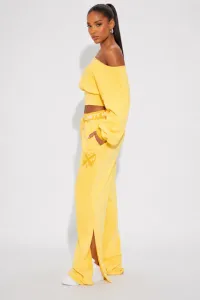 *PRE-ORDER* Yellow Women's Set – Image 4