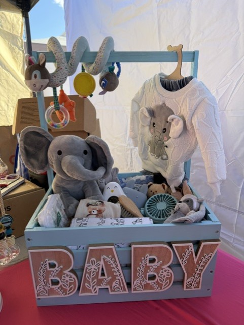 Large Elephant Gift Box – Image 1