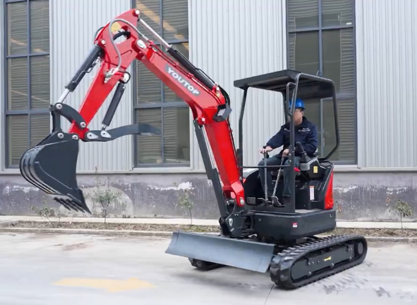 YOUTOP YT27 PRO EXCAVATOR WITH PISTON PUMP, LOAD SENSING VALVE, EXPANDING TRACKS – Image 3