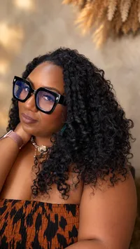 Kinky Curly Half Wig – Image 1