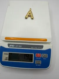 18k Gold A Letter Pendant 1.9g  – Image 2