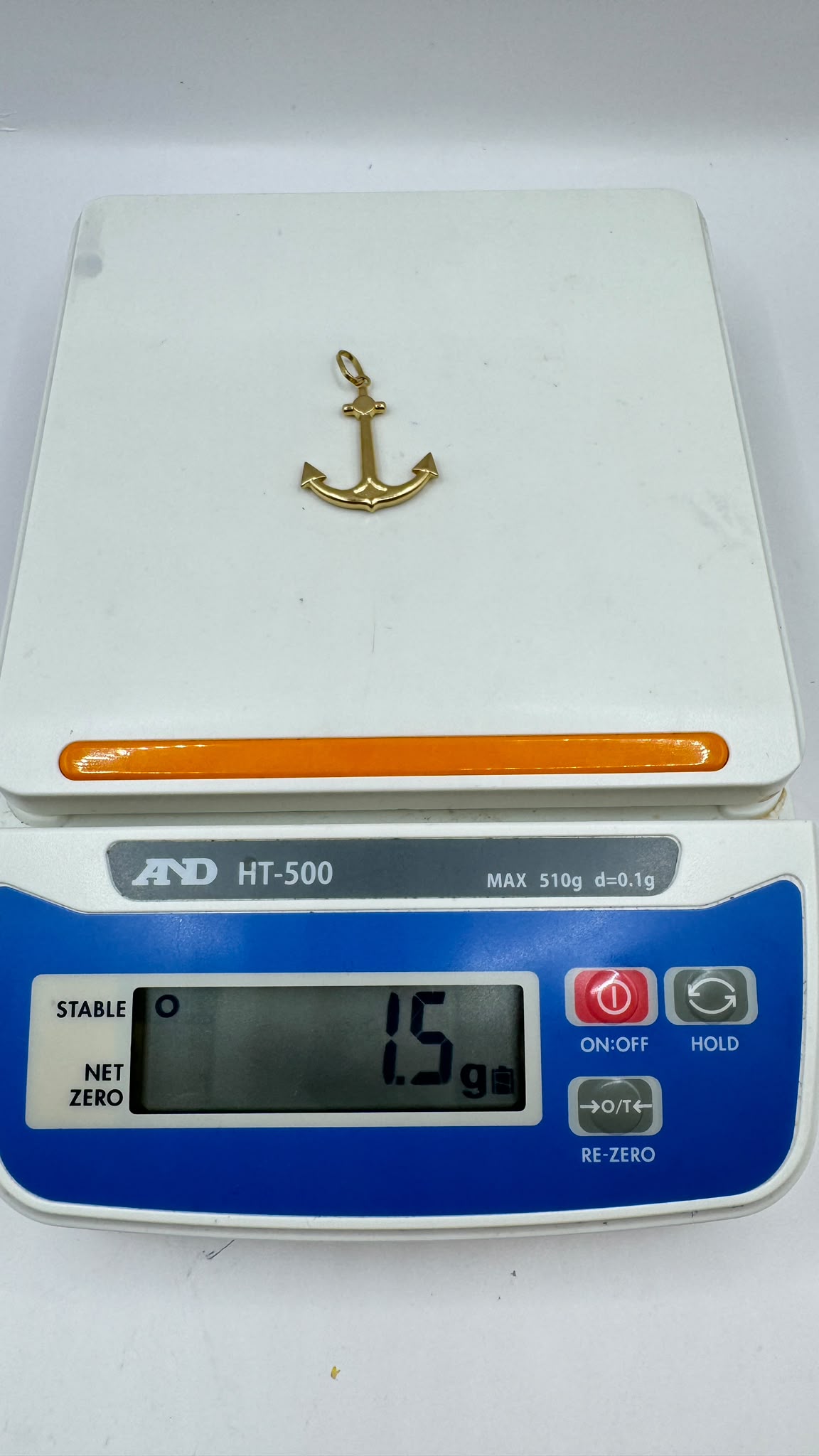 18k Gold Anchor Pendant  – Image 3
