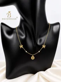 18K Gold 3 Pendant Necklace 1.1g – Image 1