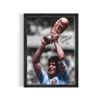 Cuadro Diego Maradona Campeón – Estilo Color Selectivo – Blanco mate, 30x40cm