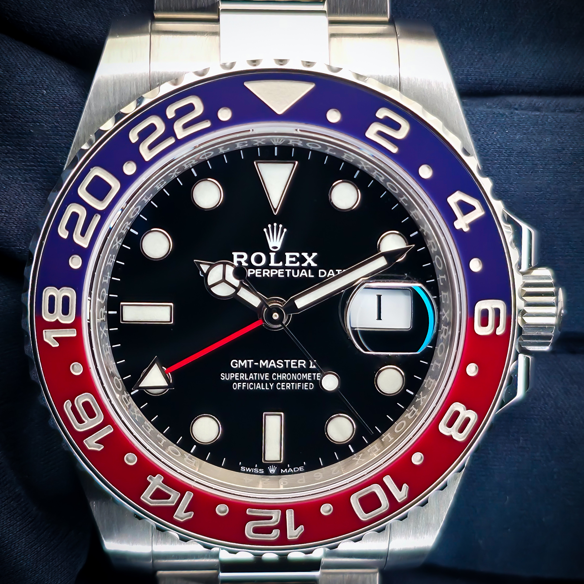 ROLEX GMT-MASTER II “PEPSI” | REF. 126710BLRO | 40MM | BLUE/RED BEZEL | 2021 | FULL SET – Image 3