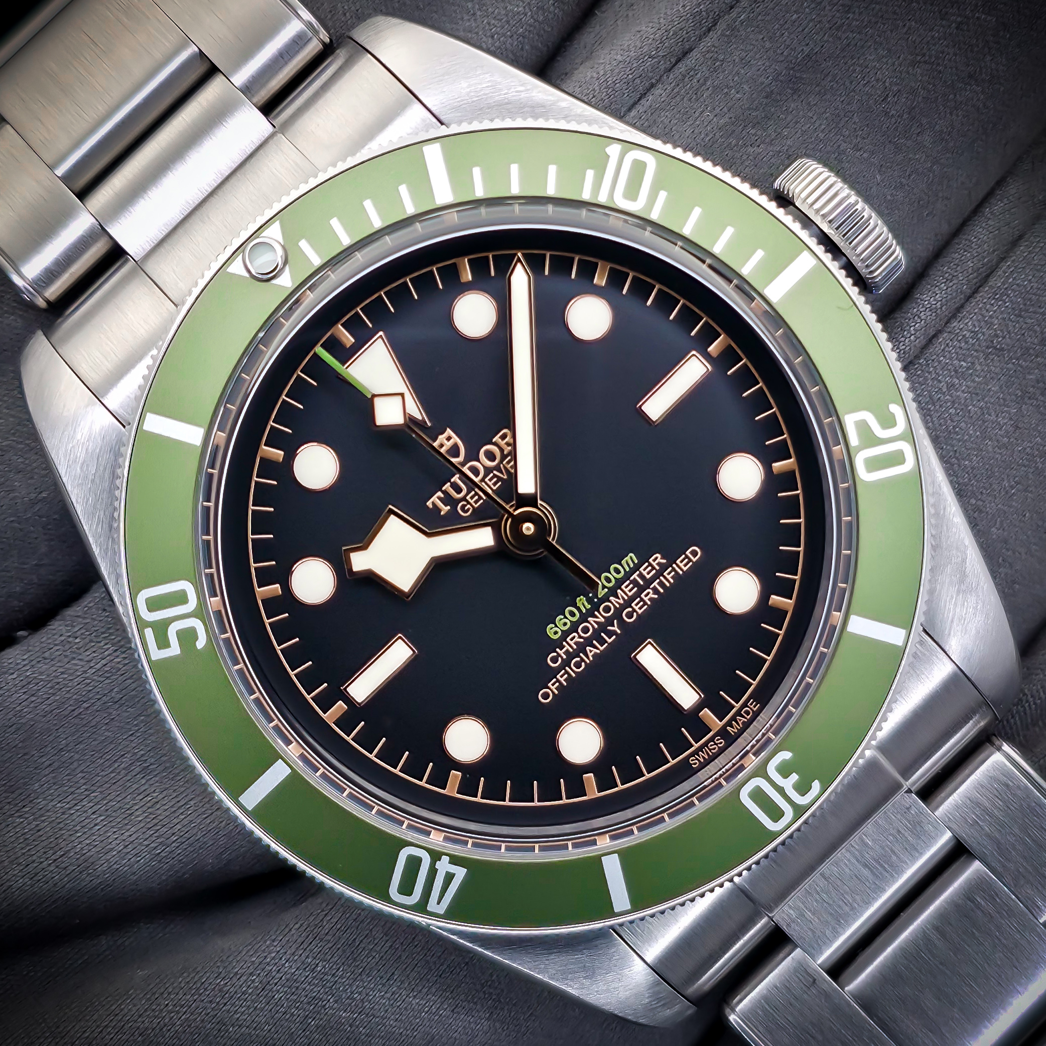 TUDOR BLACK BAY “HARRODS” | REF. 79230G | 41MM | 2018 | GREEN BEZEL | FULL SET – Image 1