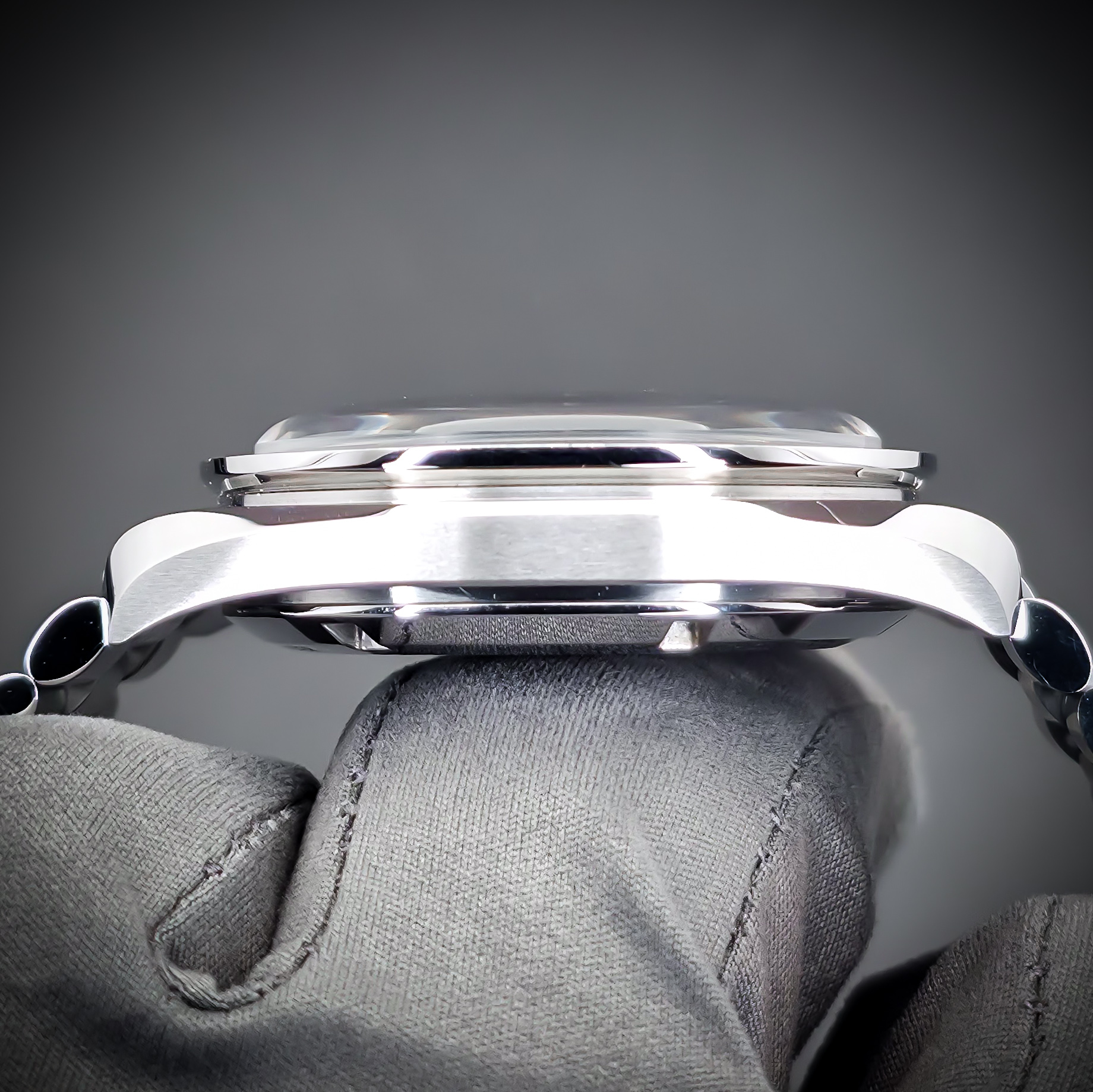 OMEGA SPEEDMASTER PROFESSIONAL MOONWATCH HESALITE | REF. 310.30.42.50.01.001 | BLACK DIAL | FULL SET β Image 5