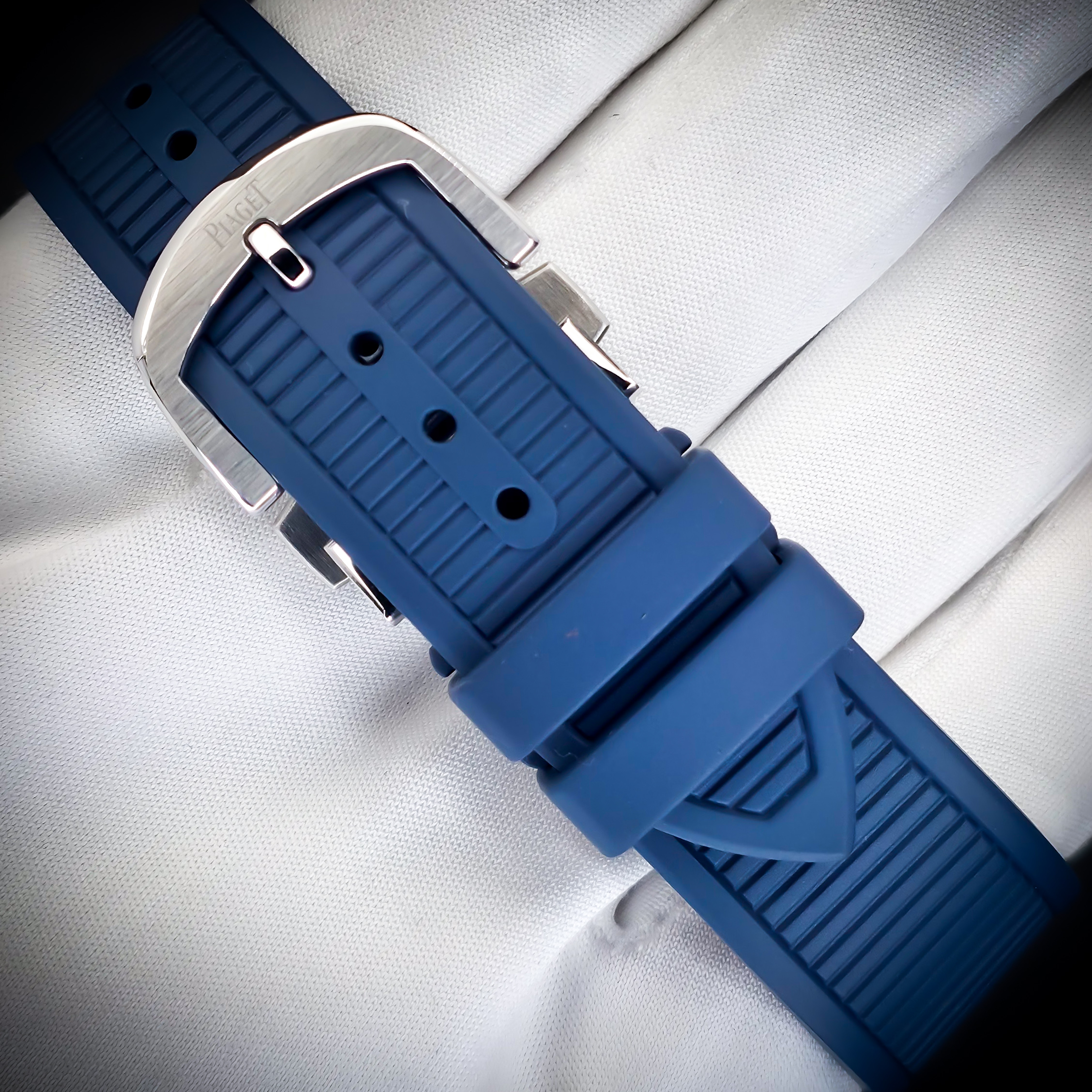 PIAGET POLO CHRONOGRAPH | REF. G0A48024 | 42 MM | BLUE DIAL | FULL SET | 2025 – Image 9