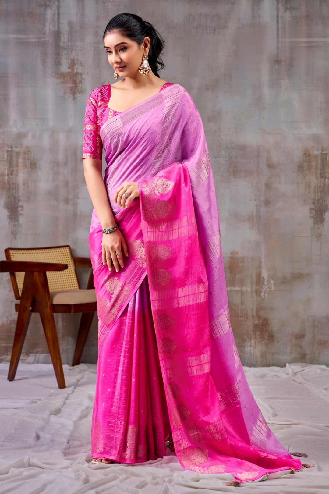 Dual-Tone Zari Delight – PINK-RANI