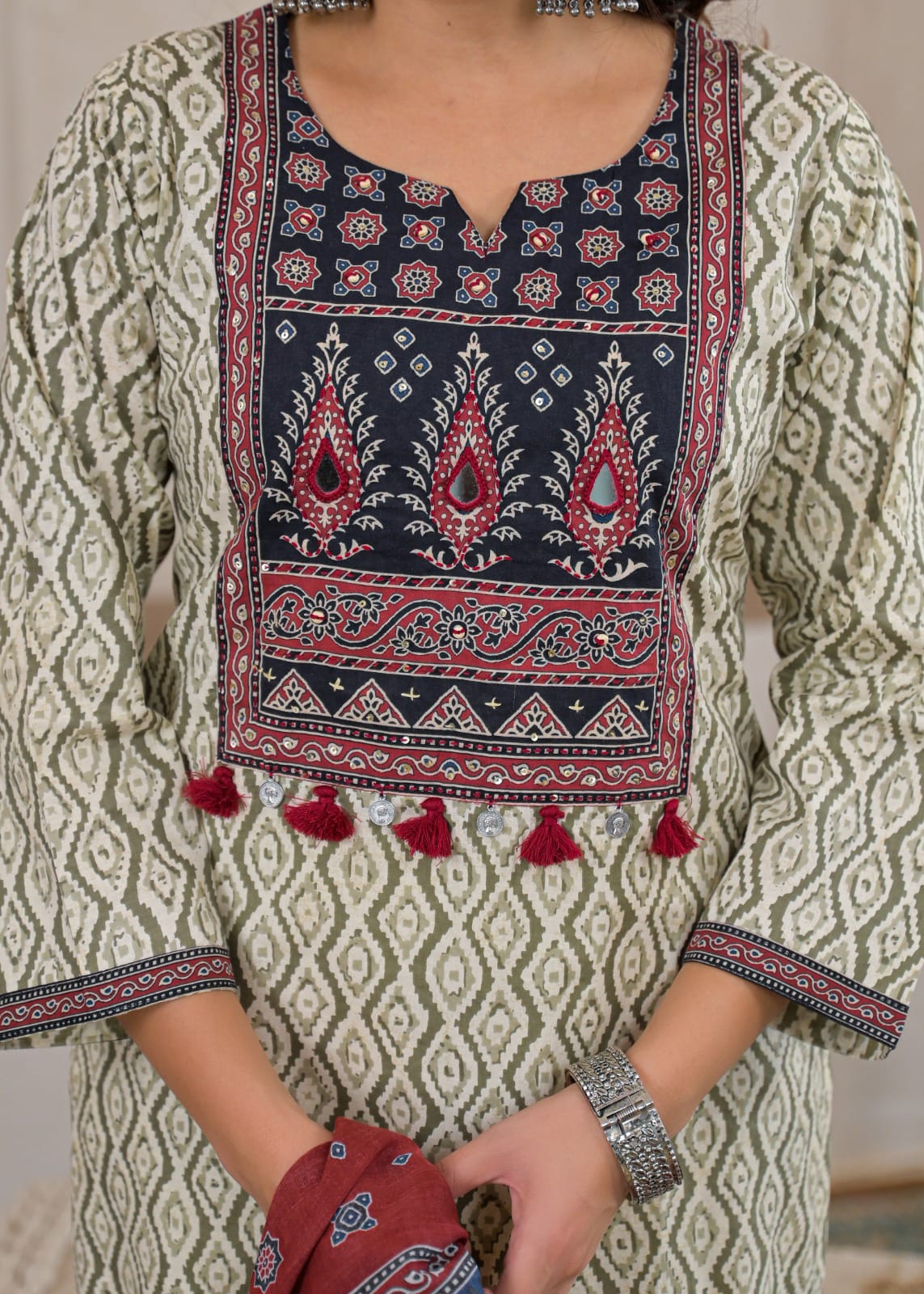 GUJRATI SHISHA & AJRAK 3 PIECE SET 3 – Image 5