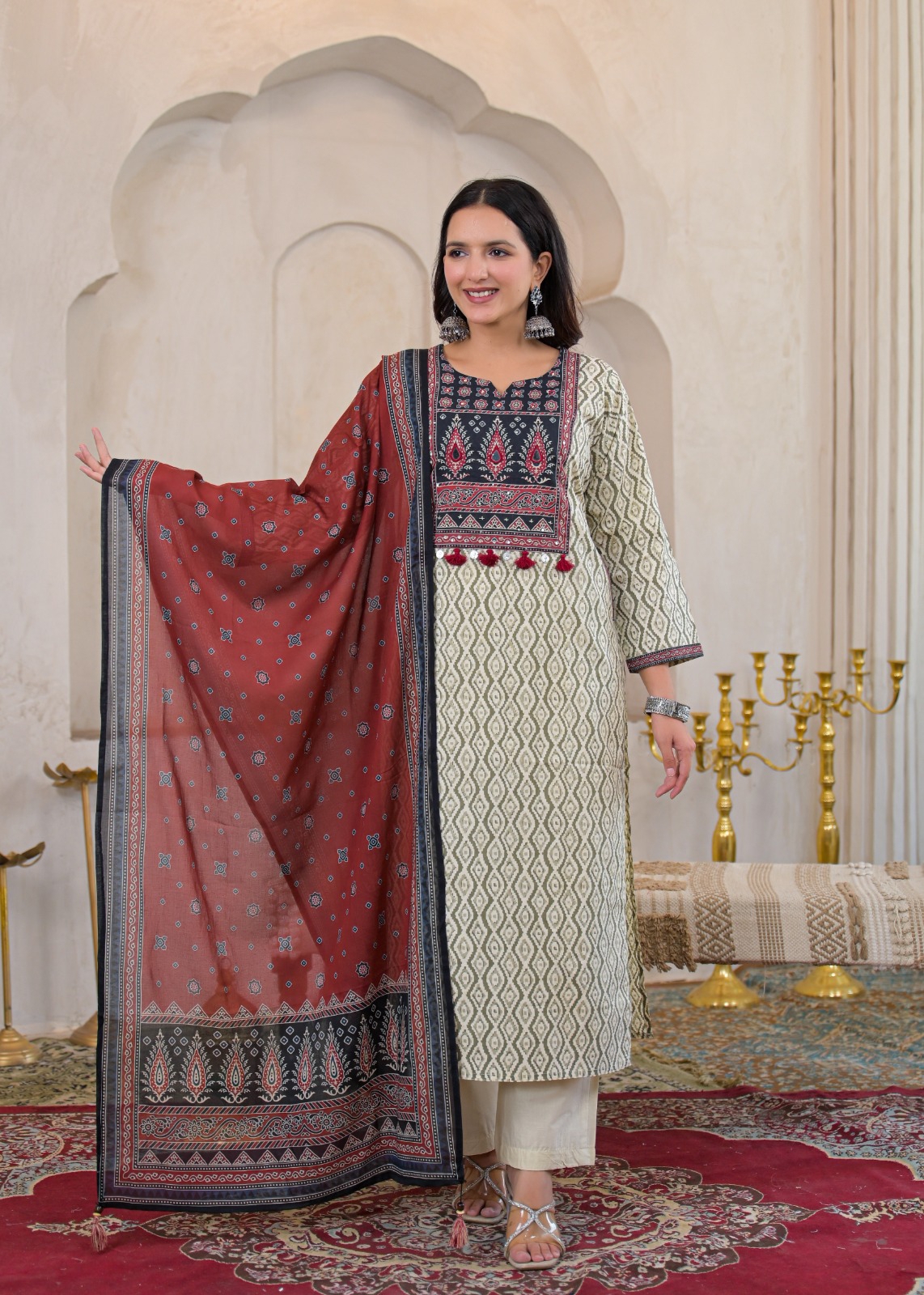 GUJRATI SHISHA & AJRAK 3 PIECE SET 3 – L-40