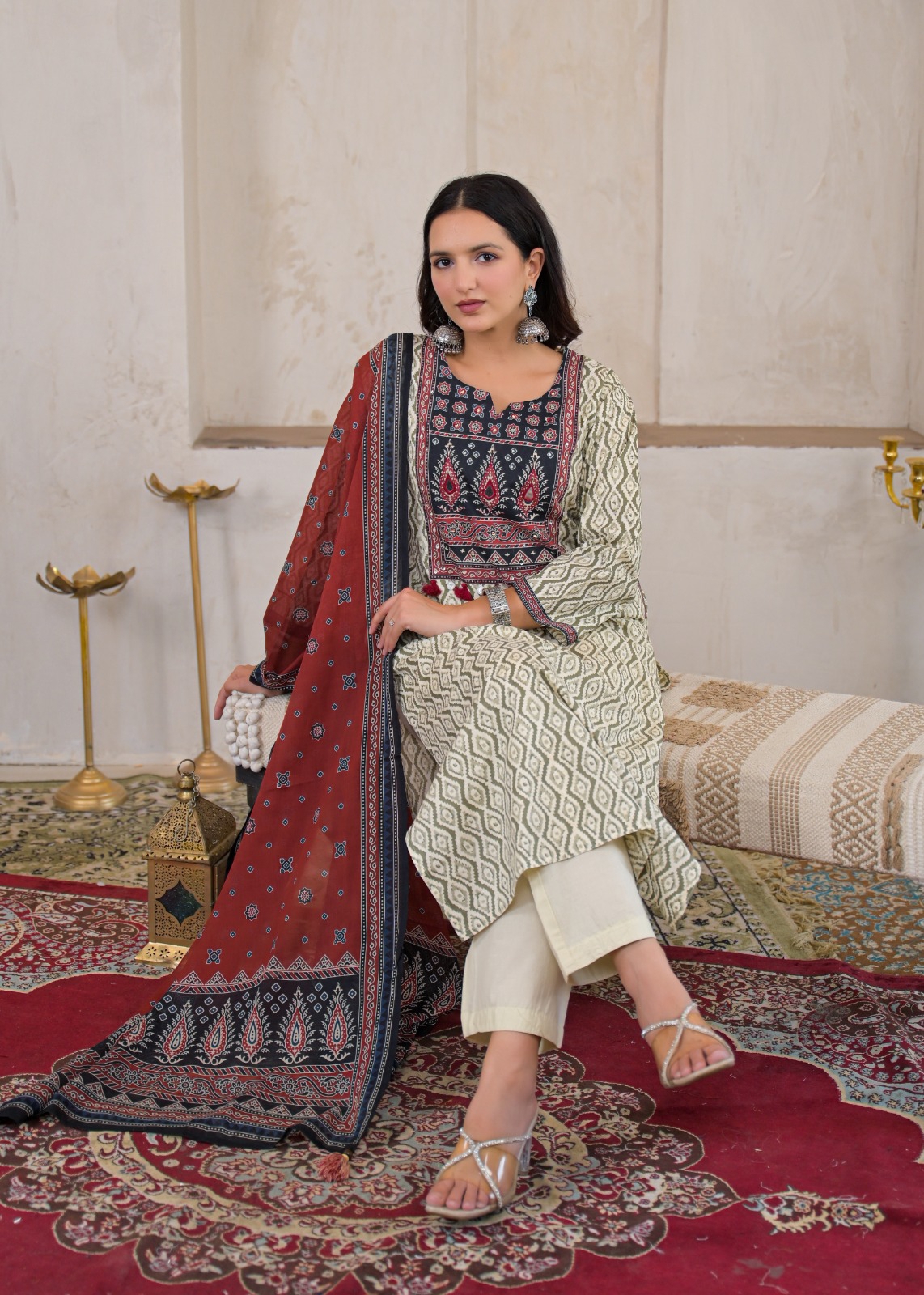 GUJRATI SHISHA & AJRAK 3 PIECE SET 3 – M-38