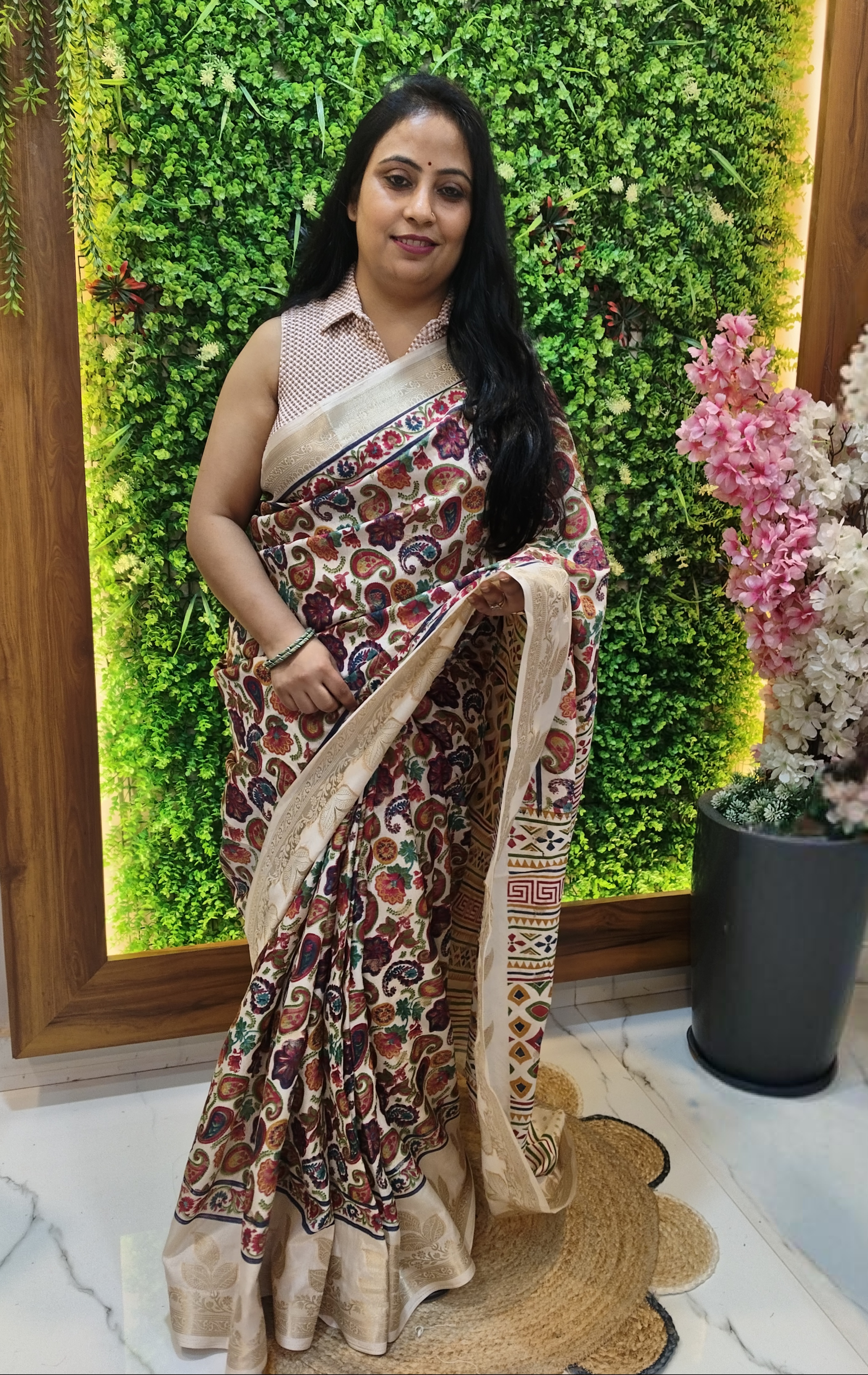 Multi-Color Carry Design Dola Silk Saree – Image 1