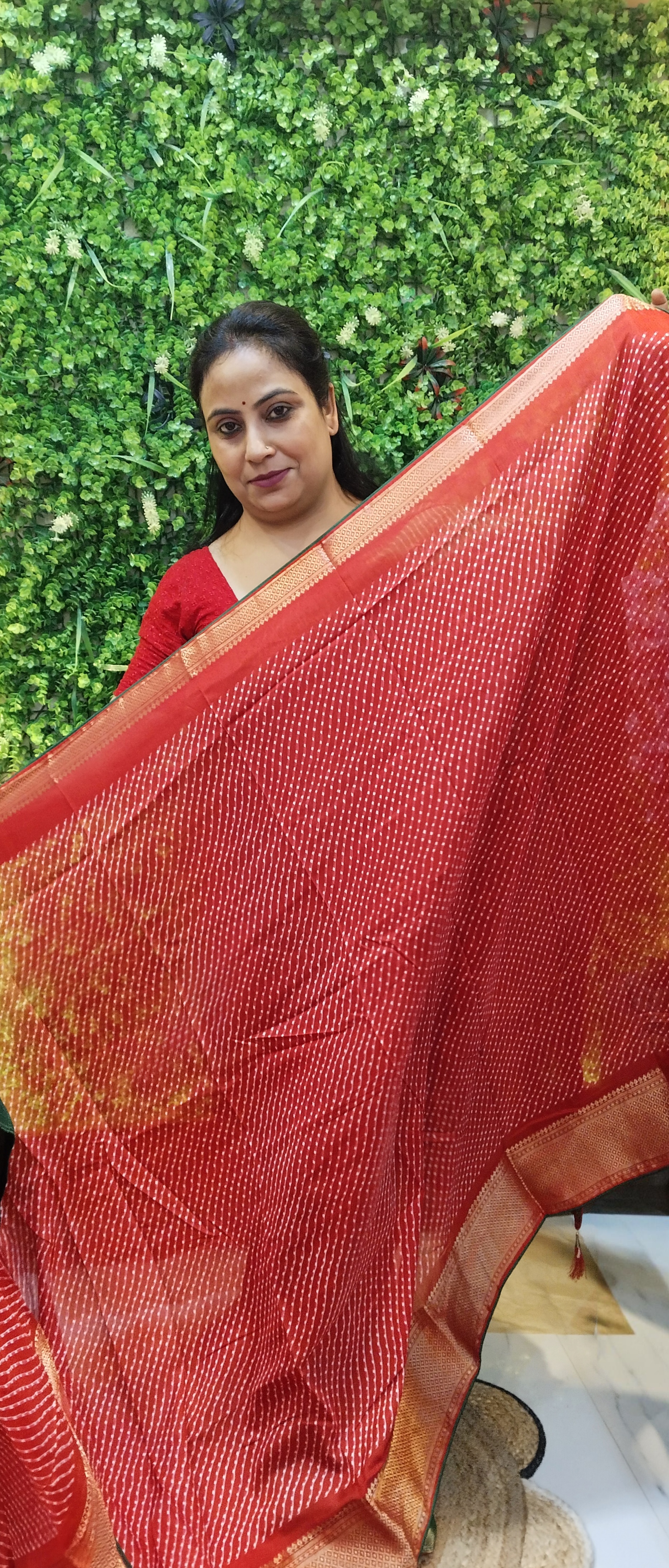 SAWAN SPECIAL MOTHRA SAREE WITH ZARI BORDER – RED