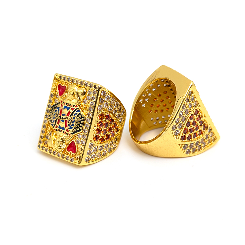 Queen crystal gold ring – Image 2