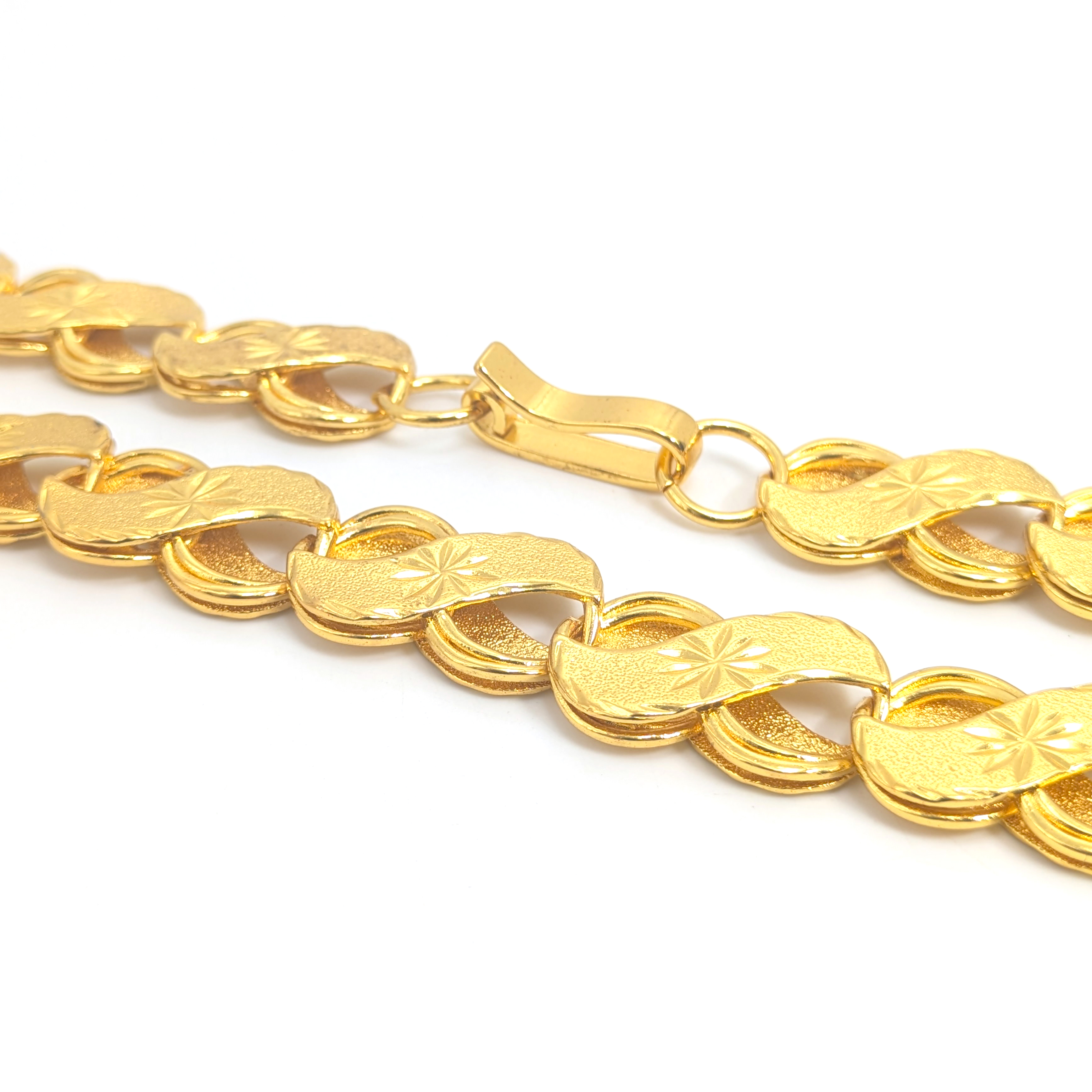 S Link Statement Gold Chain – Image 2