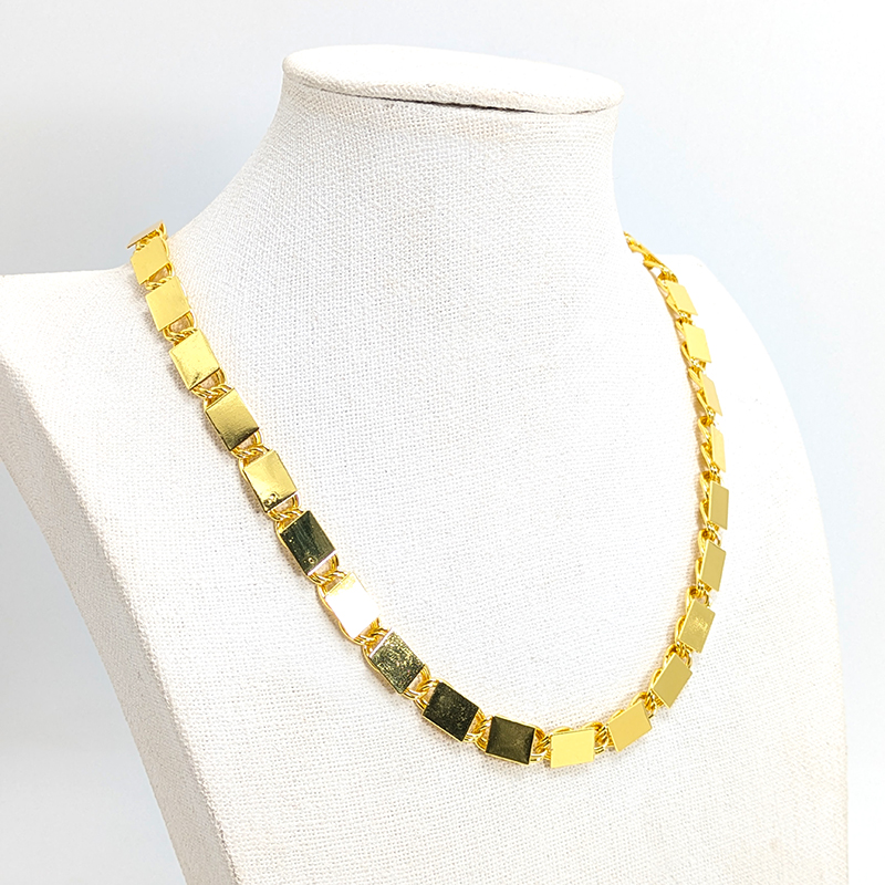 Reversible Plain-Cut Gold Chain – Image 1