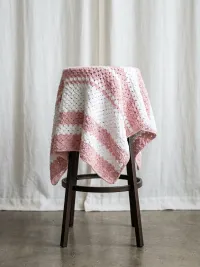 Orchid Mantis Baby Blanket – Image 2