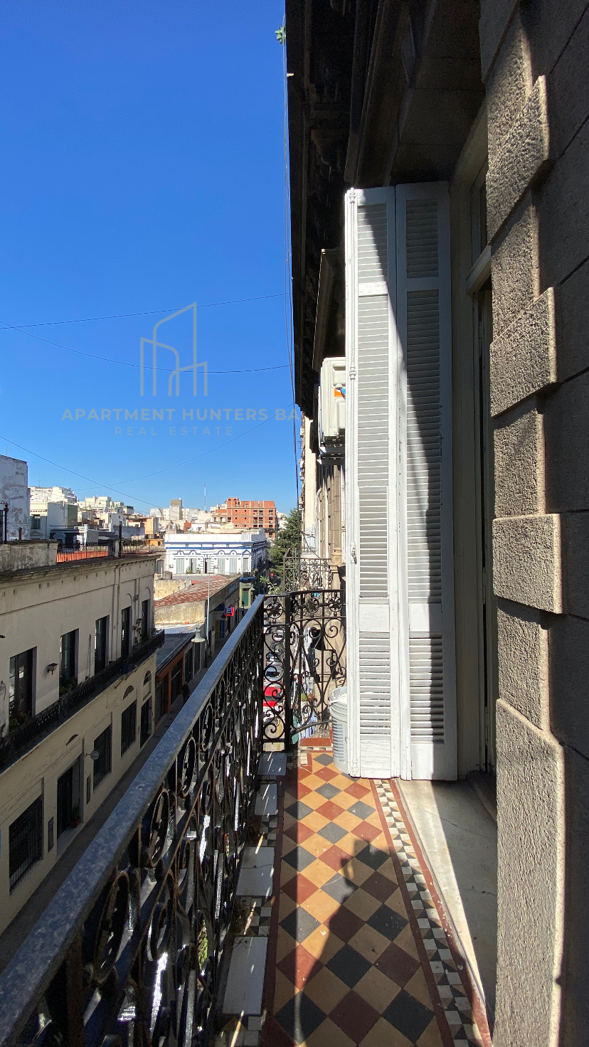 MONSERRAT | 4 BD 1.5 BTH | 5 AMBIENTES | 1900 USD – Imagen 3