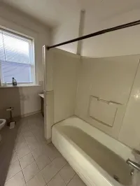 4890 Margaretta Ave. Saint Louis MO 63115 – Image 23