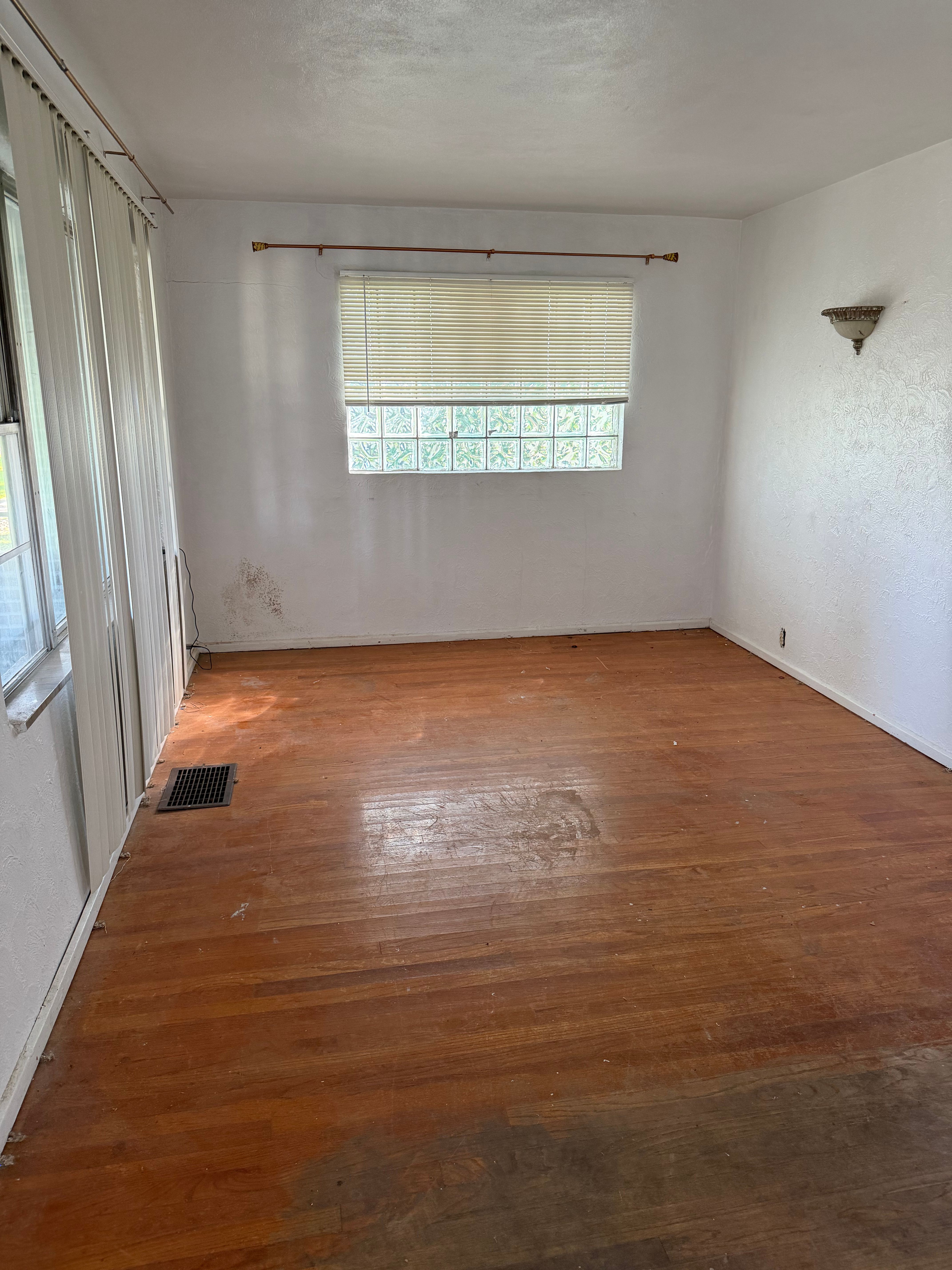 225 N 63rd St East St Louis IL 62203 – Image 42