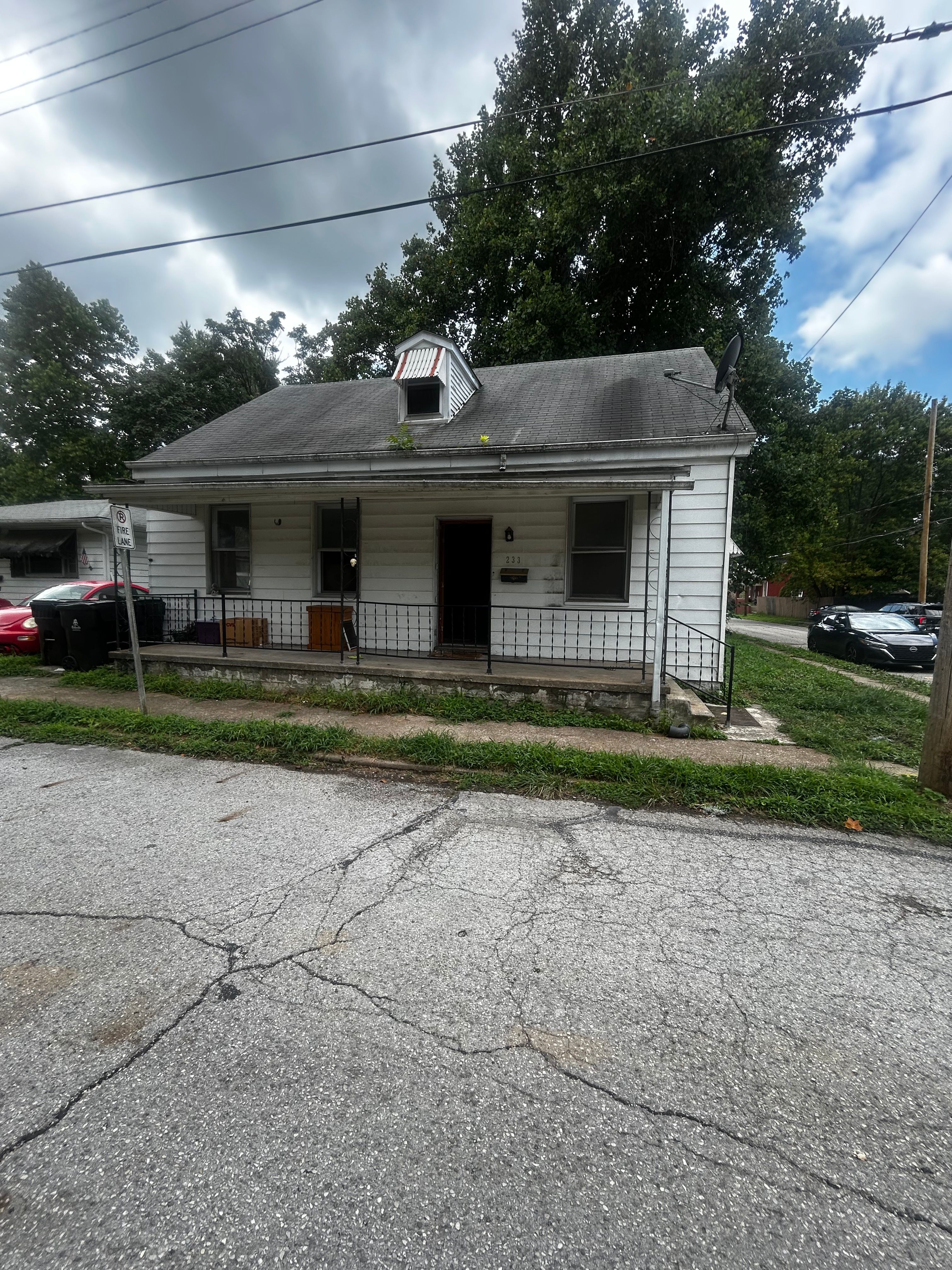 233 N 11th St, Belleville, IL 62220, USA – Image 1