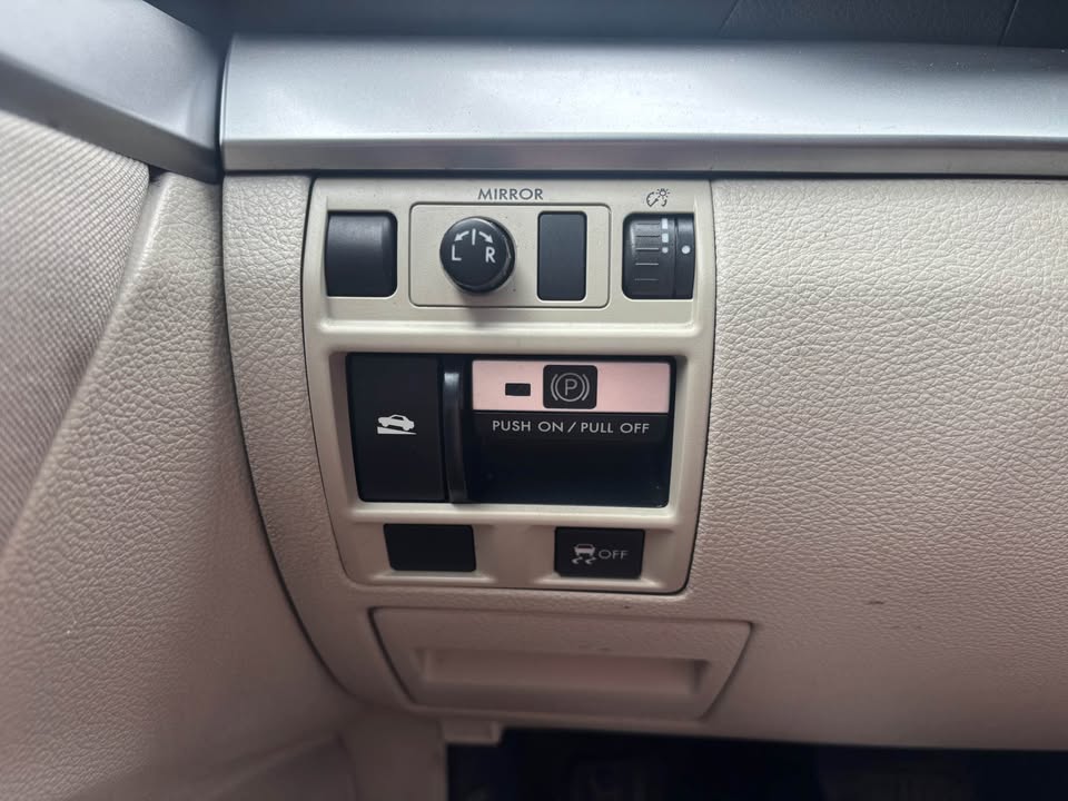 2014 Subaru Outback Premium – Image 15