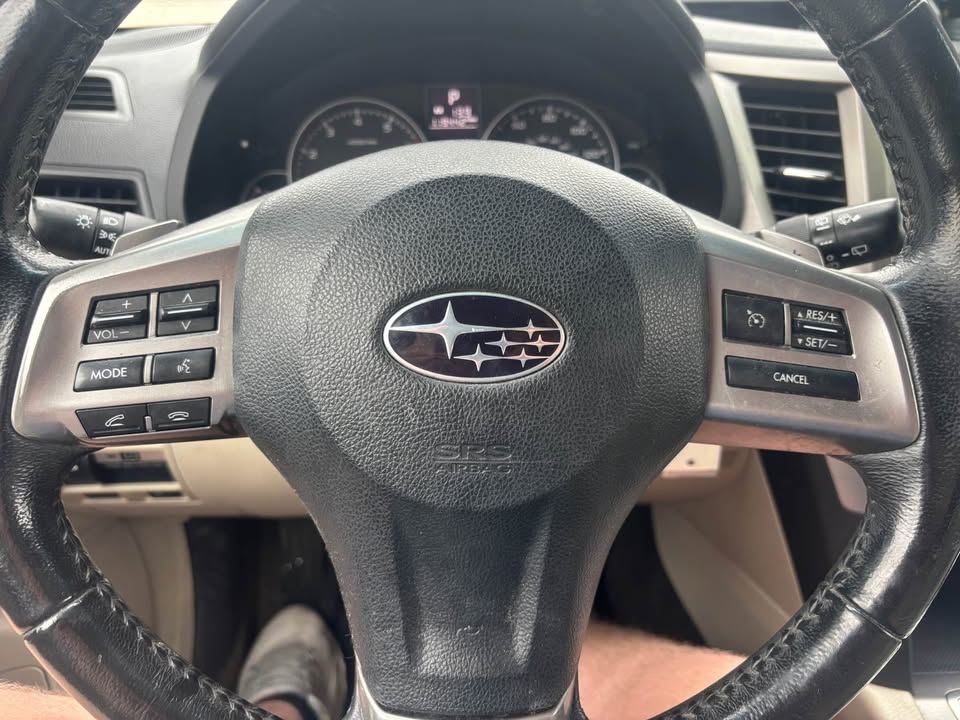2014 Subaru Outback Premium – Image 11
