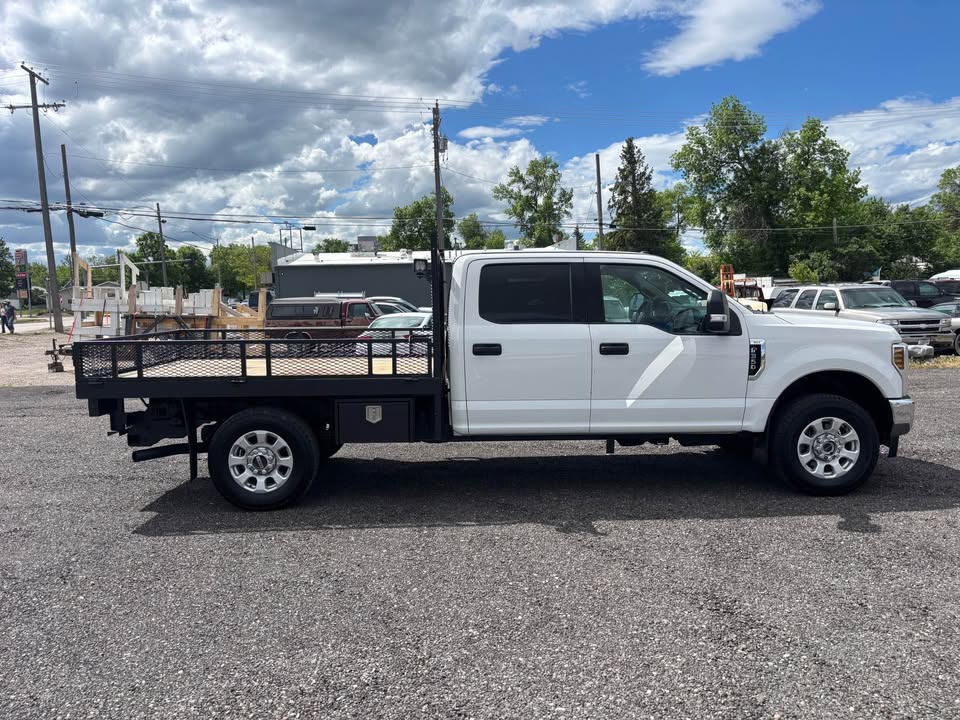 2019 Ford F-350 Flat Bed – Image 5