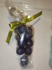 bunch of grapes – redwine, wild berries
