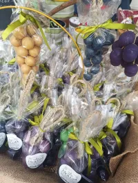 bunch of grapes – Image 6