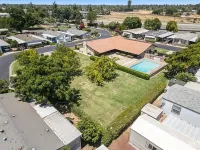 2240 Golden Oak Ln Space 51 – Image 29