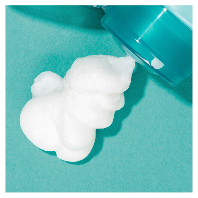 Artistry Skin Nutrition Renewing Foaming Cleanser – Image 4