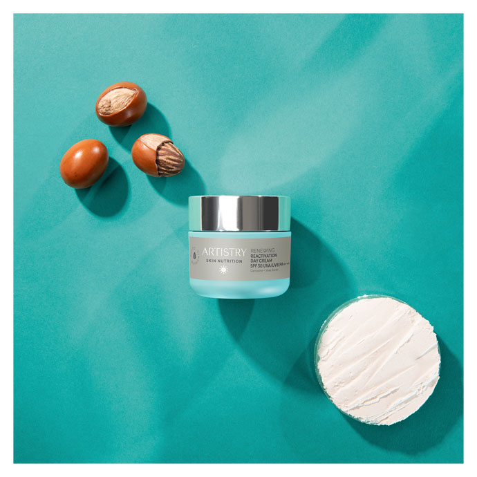 Artistry Skin Nutrition Renewing Reactivation Day Cream SPF 30 – Image 2