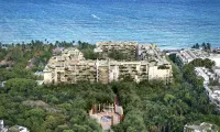 Beachfront Exclusive Resort & Residences – Image 12