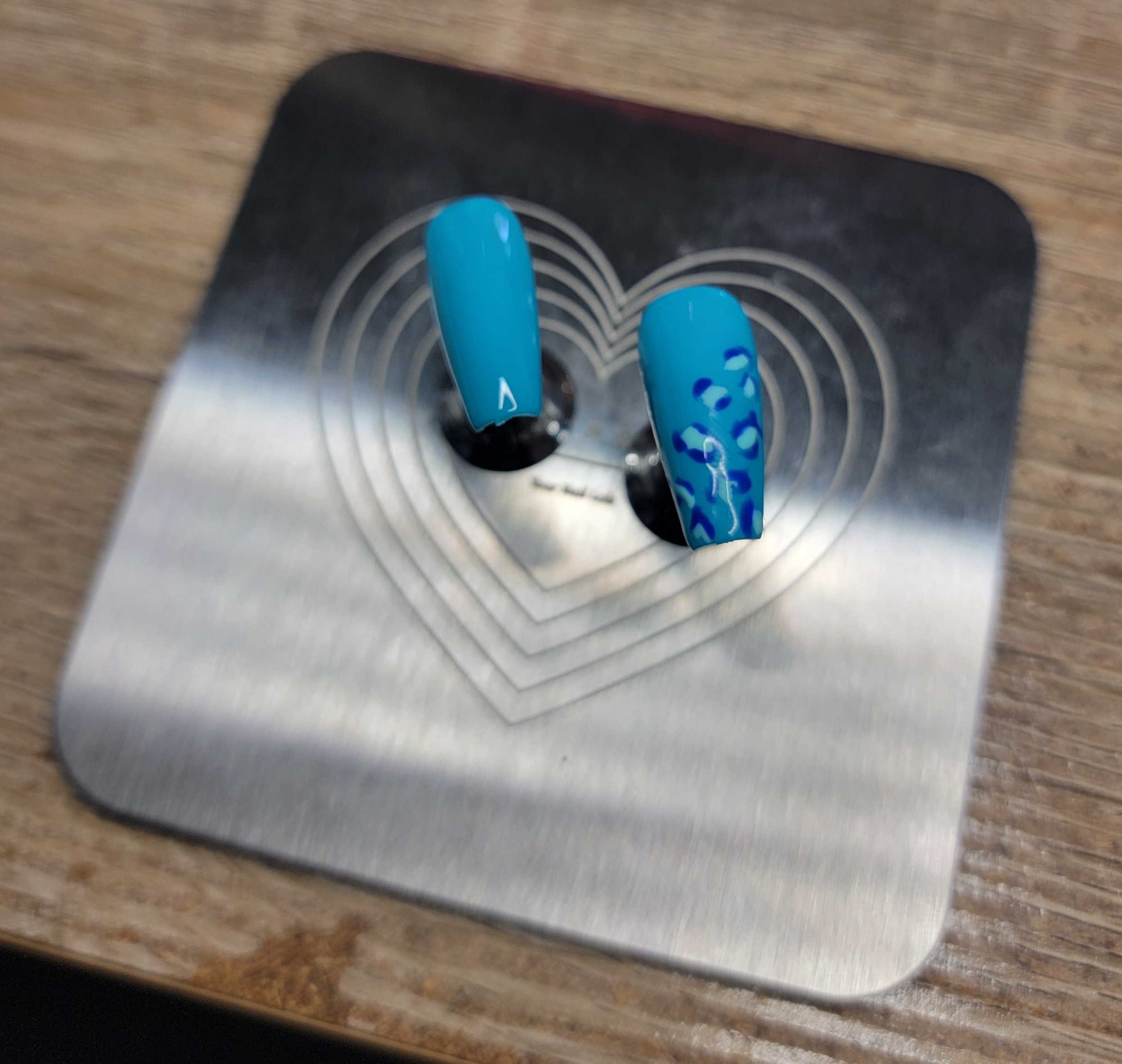 Blue Cheetah Print Coffin Press-on Gel Nails – Image 2