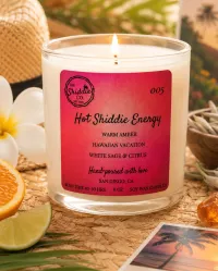 Hot Shiddie Energy 8 oz candle – Image 1