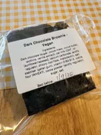 All vegan brownie & flapjack box – Image 3